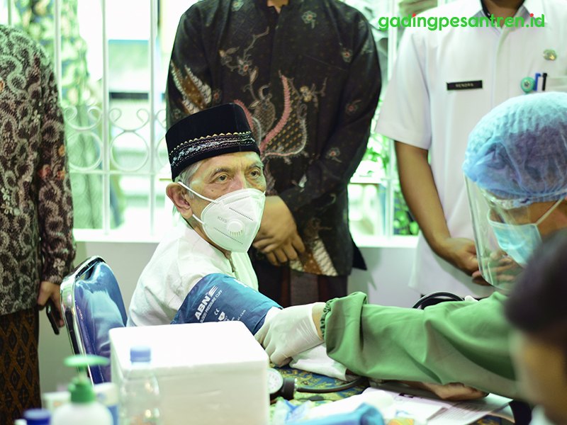Tuntaskan Vaksinasi sampai Pondok Pesantren