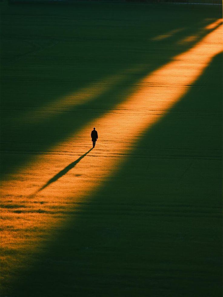 Meniti Jalan Ilmu: Dari Keikhlasan Menuju Keberkahan